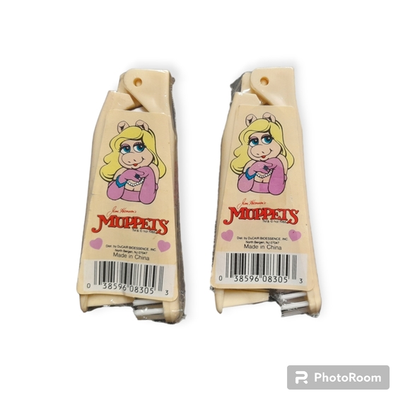 Jim Henson Other - Muppets Miss Piggy Vintage Folding Comb/Brush, Lot of 2